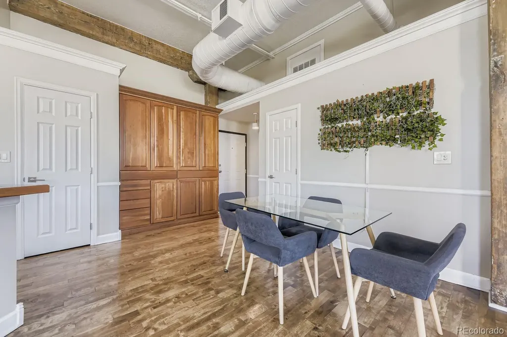 2560 Blake Street Denver CO 80205