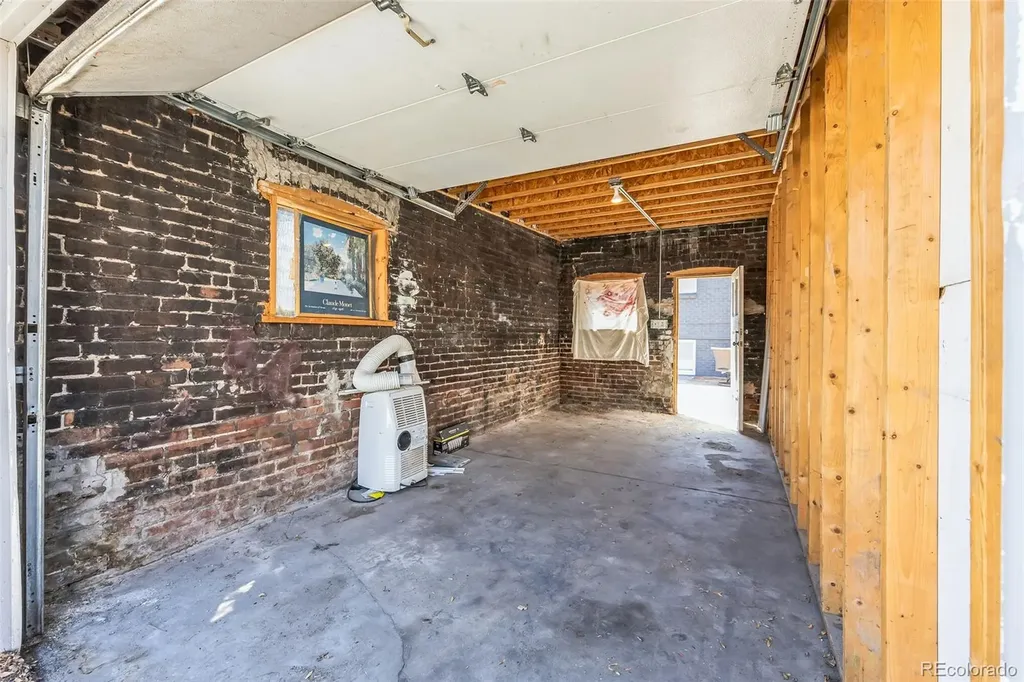 2551 W Caithness Place Denver CO 80211
