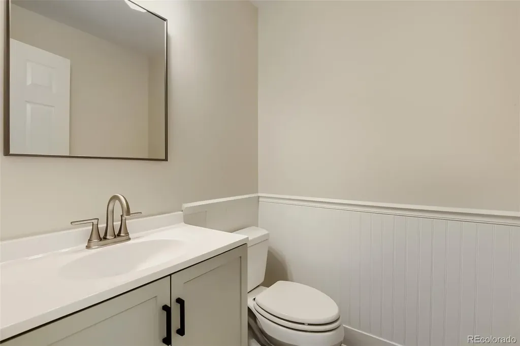 7005 Newhall Drive Highlands Ranch CO 80130