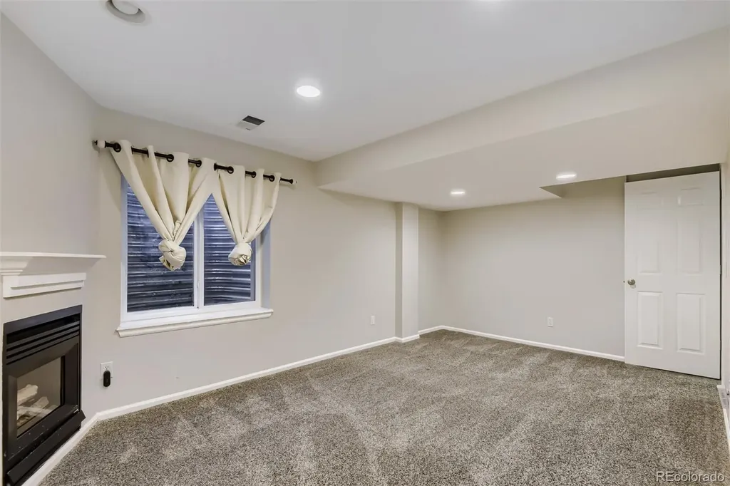 7005 Newhall Drive Highlands Ranch CO 80130