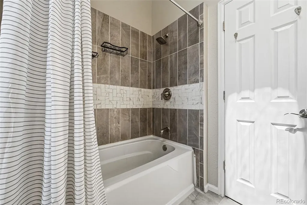 7580 S Cove Circle Centennial CO 80122