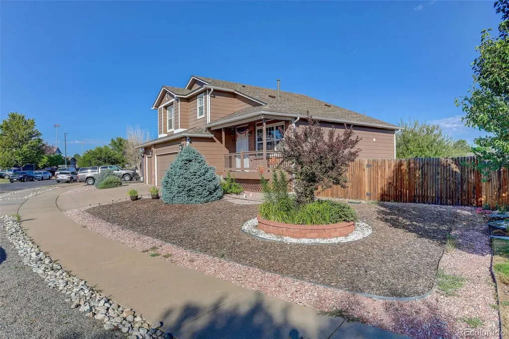 5067 Crystal Way Denver CO 80239