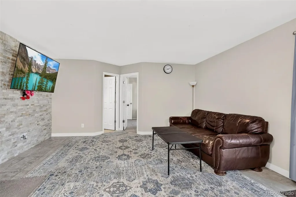 5067 Crystal Way Denver CO 80239