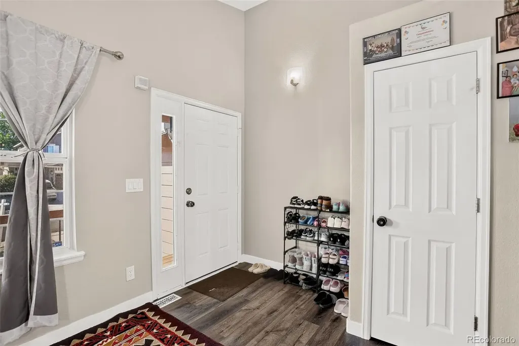5067 Crystal Way Denver CO 80239