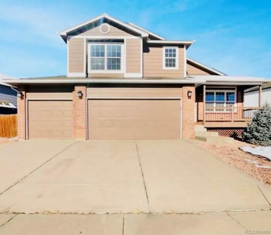 5067 Crystal Way Denver CO 80239