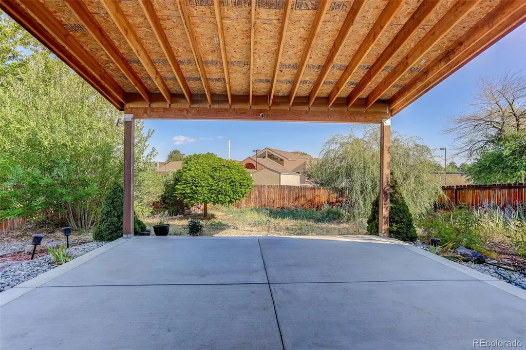5067 Crystal Way Denver CO 80239