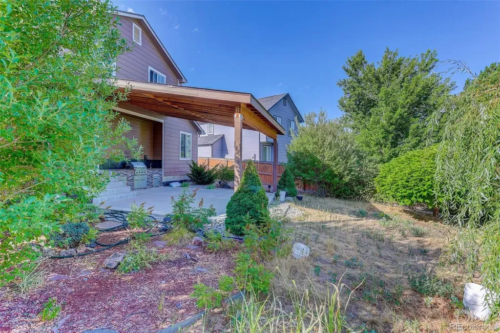 5067 Crystal Way Denver CO 80239