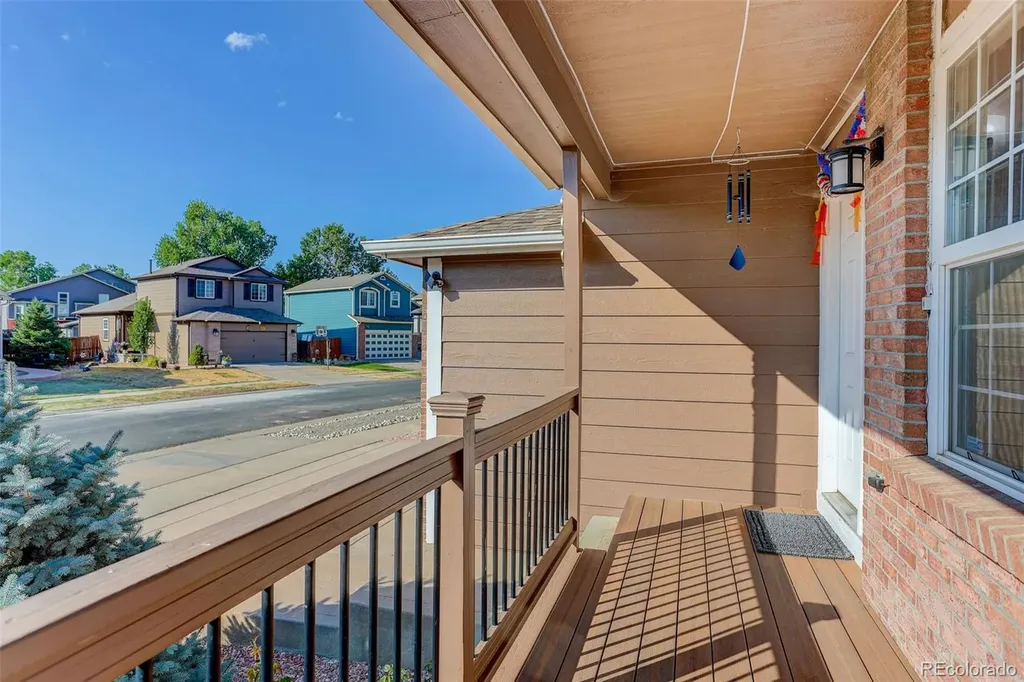 5067 Crystal Way Denver CO 80239