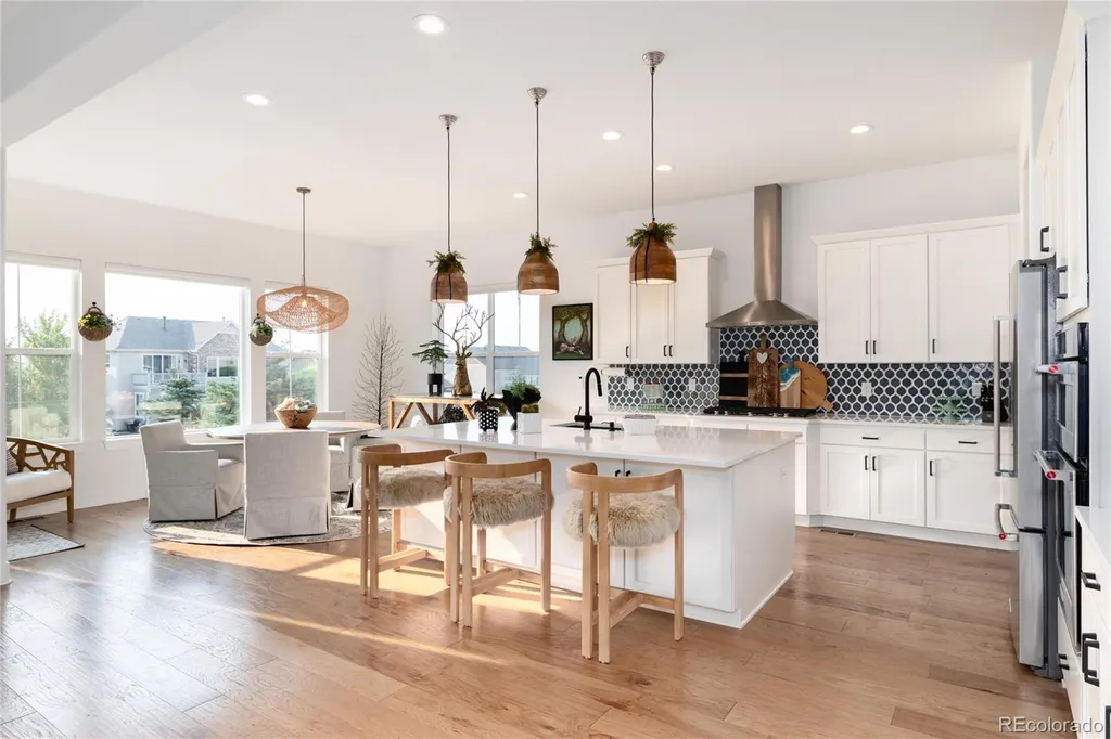 27810 E Lakeview Drive Aurora CO 80016
