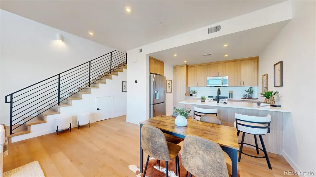 933 Edge Circle Longmont CO 80501
