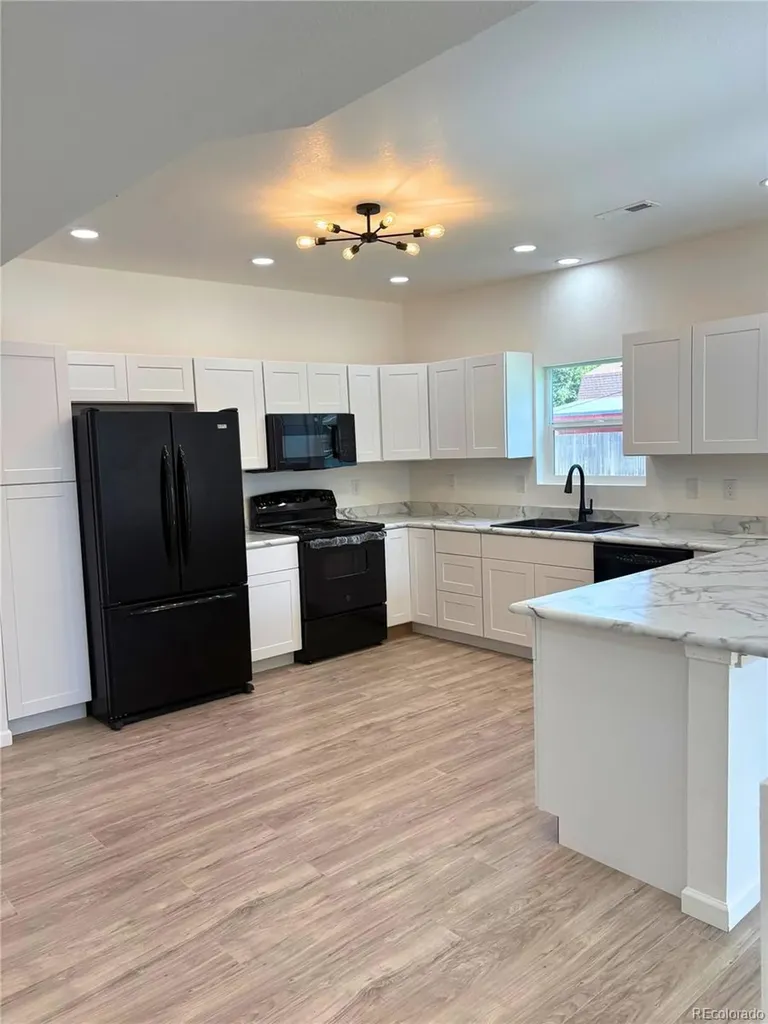 566 Custer Avenue Akron CO 80720