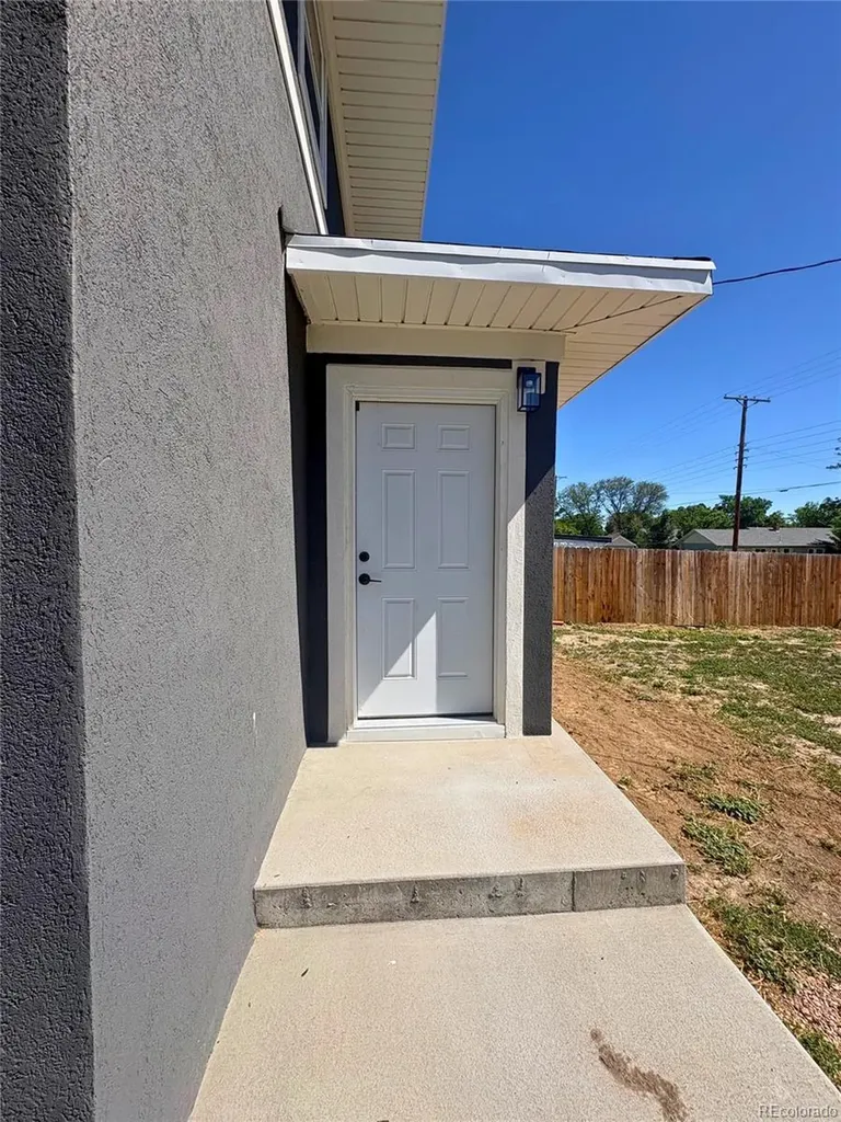 566 Custer Avenue Akron CO 80720