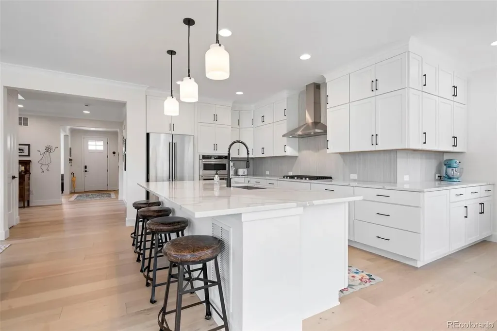 11261 Moonshimmer Street Littleton CO 80125