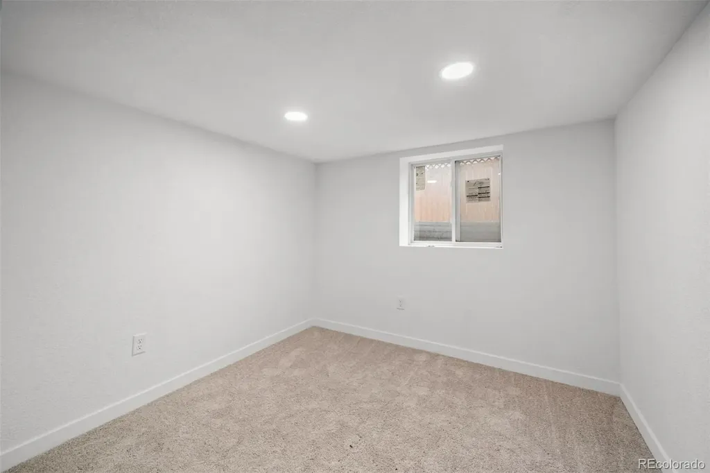 2735 W 56th Avenue Denver CO 80221