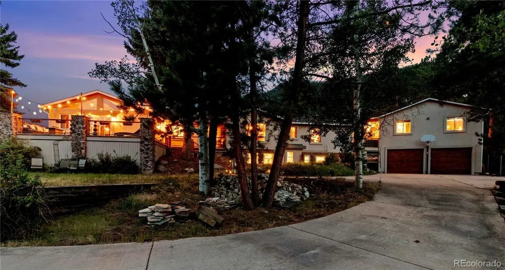8825 Chipita Park Road Cascade CO 80809