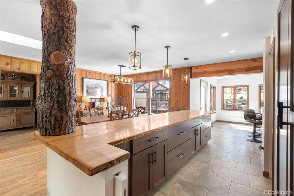 8825 Chipita Park Road Cascade CO 80809
