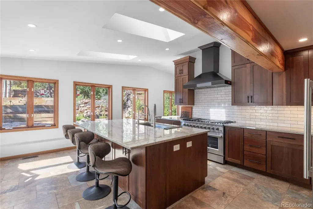 8825 Chipita Park Road Cascade CO 80809
