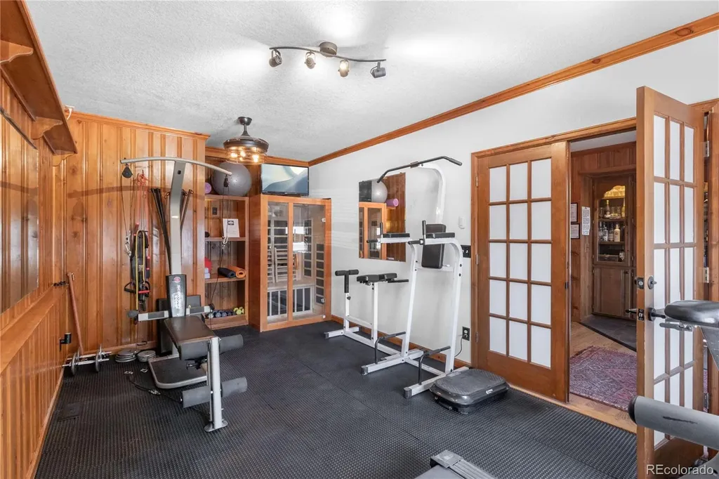 8825 Chipita Park Road Cascade CO 80809