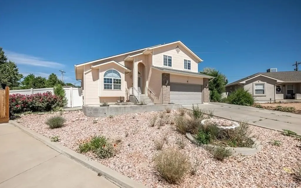15 White Dove Court Pueblo CO 81001