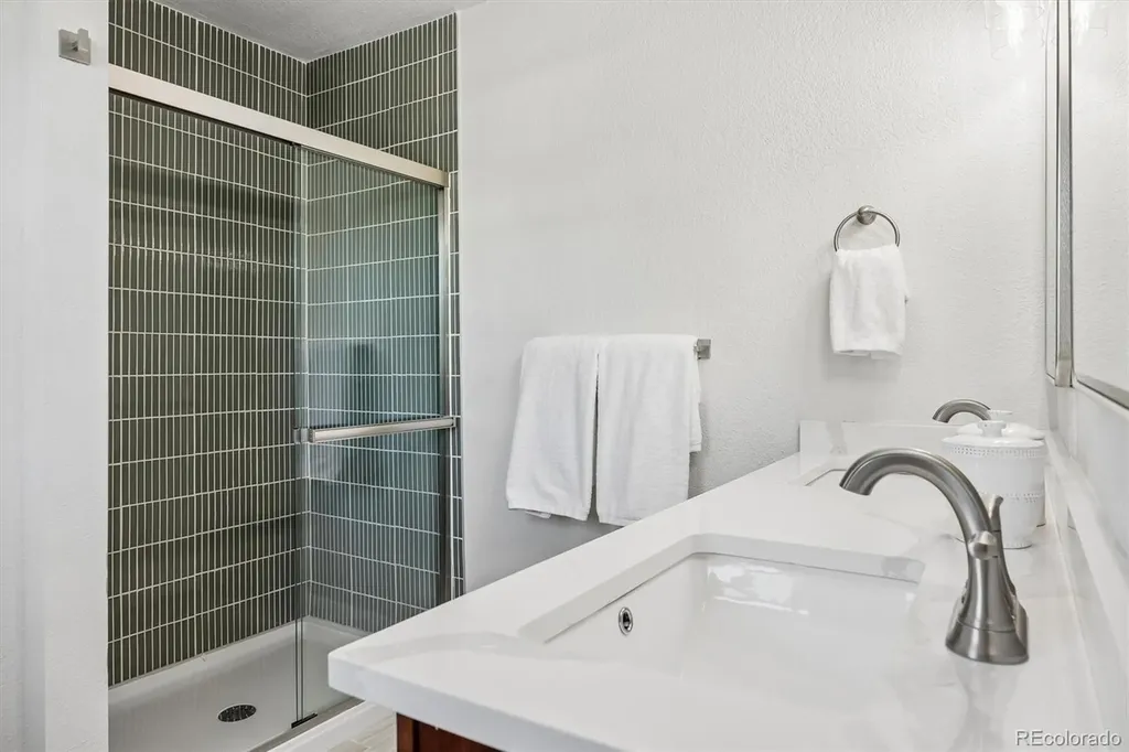 2964 S Verbena Way Denver CO 80231