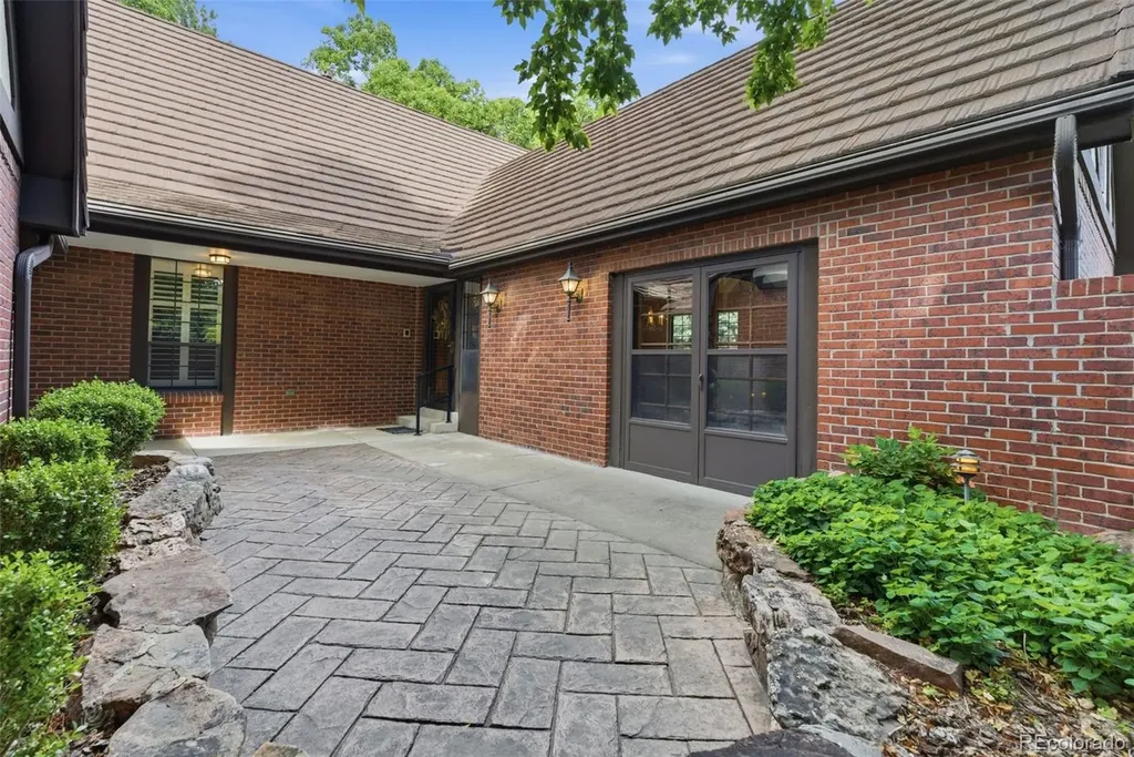 5177 W Lake Place Littleton CO 80123