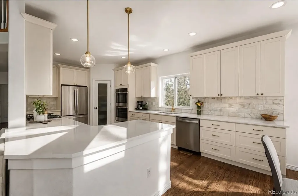 952 Greenridge Lane Castle Pines CO 80108