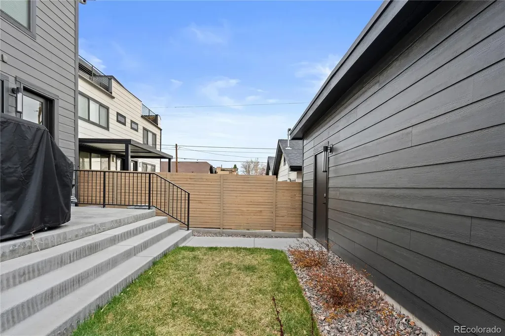 3646 Quivas Street Denver CO 80211