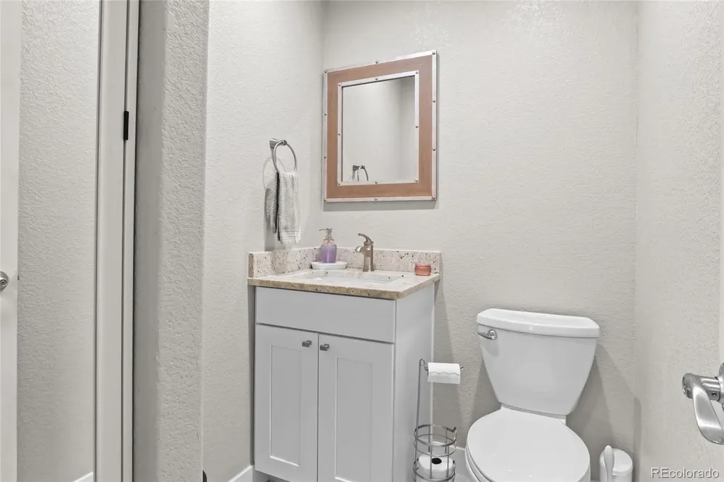 21375 E Nichols Place Aurora CO 80016