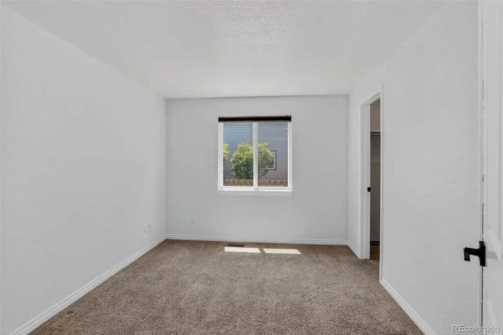 14942 Vine Street Thornton CO 80602