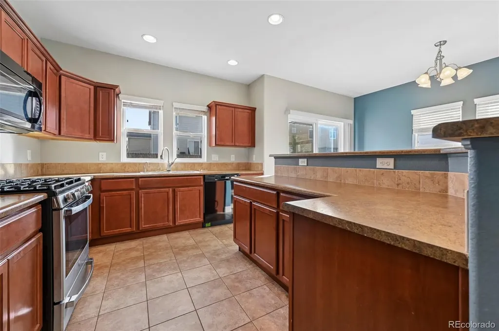 6914 Dusty Miller Way Colorado Springs CO 80908