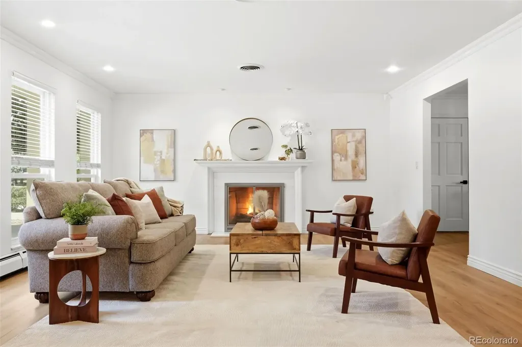 2429 S Chase Lane Lakewood CO 80227