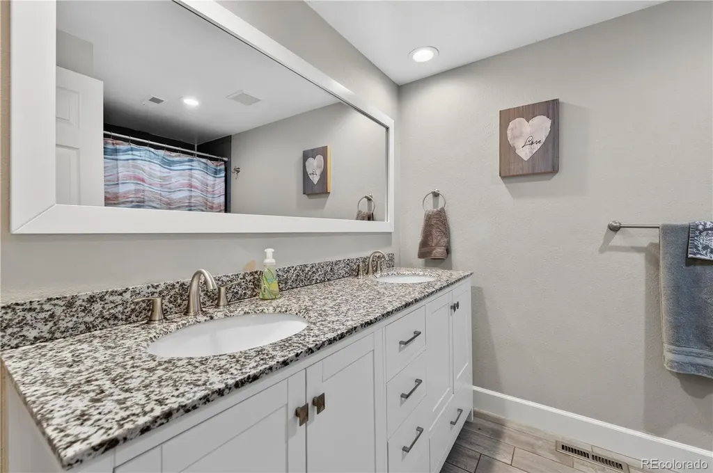 12401 E Amherst Circle Aurora CO 80014