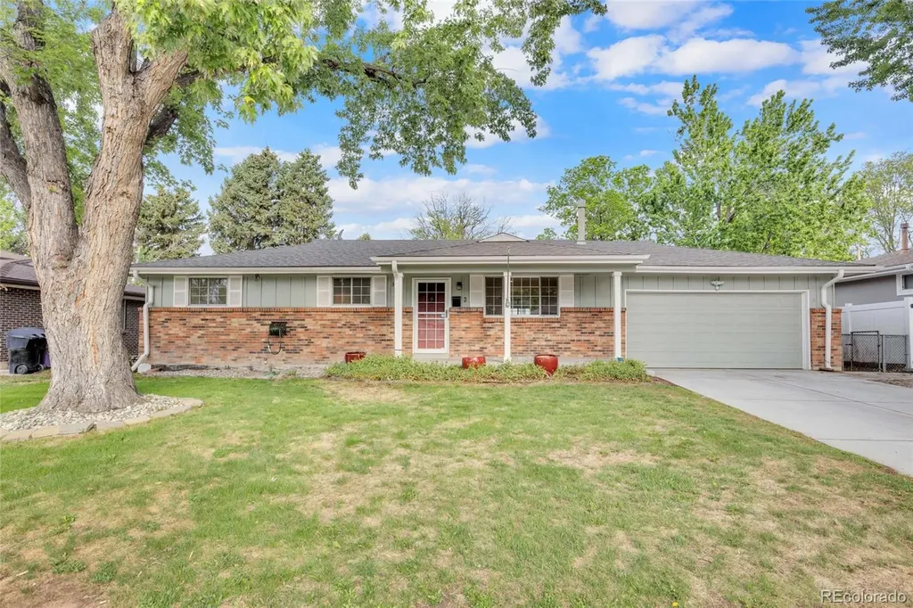 3019 S Eaton Street Denver CO 80227