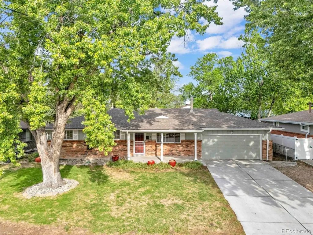 3019 S Eaton Street Denver CO 80227
