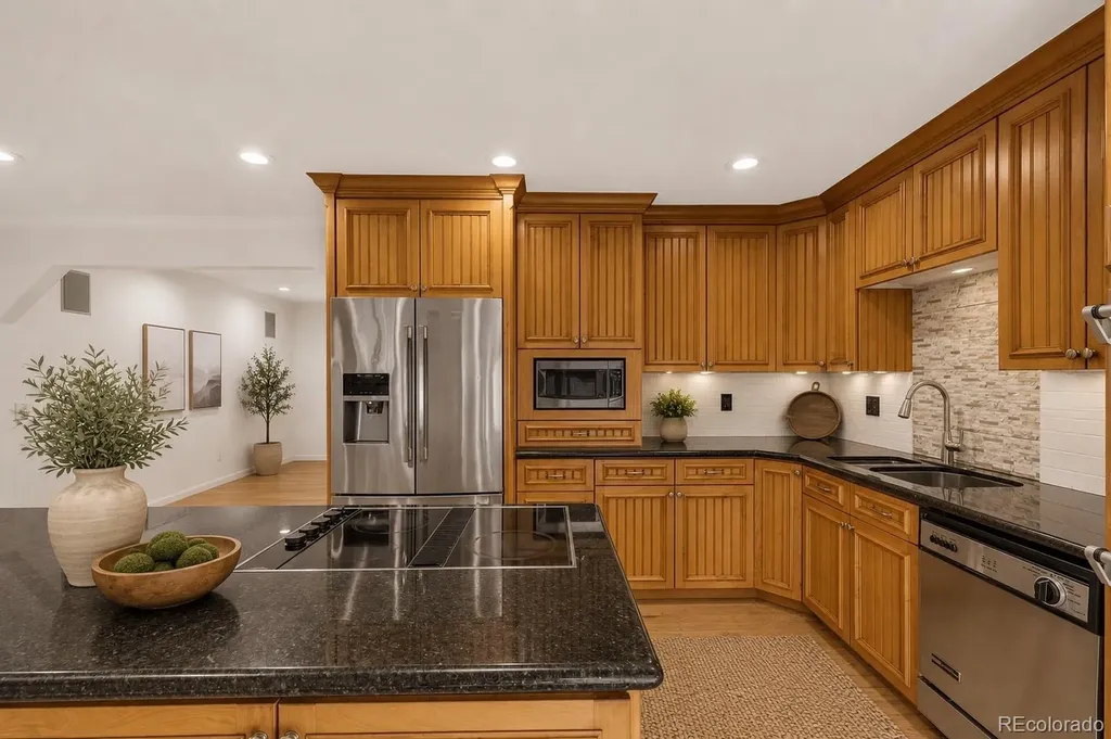 3019 S Eaton Street Denver CO 80227
