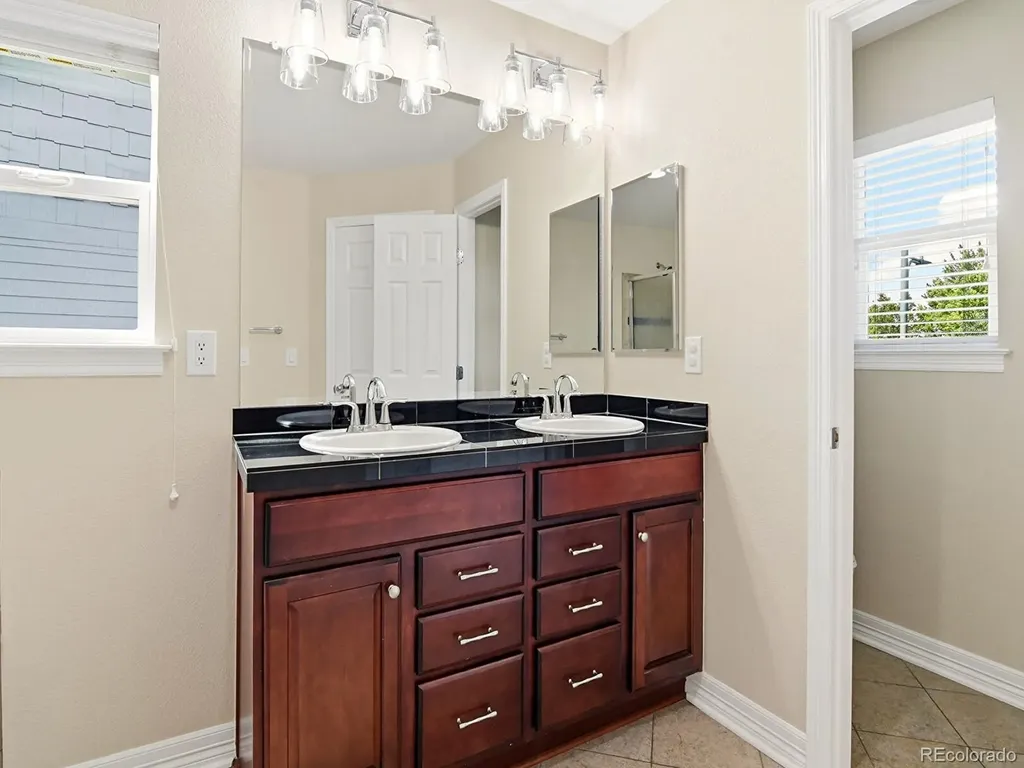 2633 Havana Street Denver CO 80238