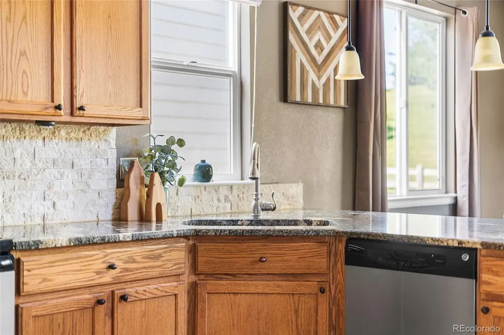 5934 S Yampa Street Aurora CO 80016