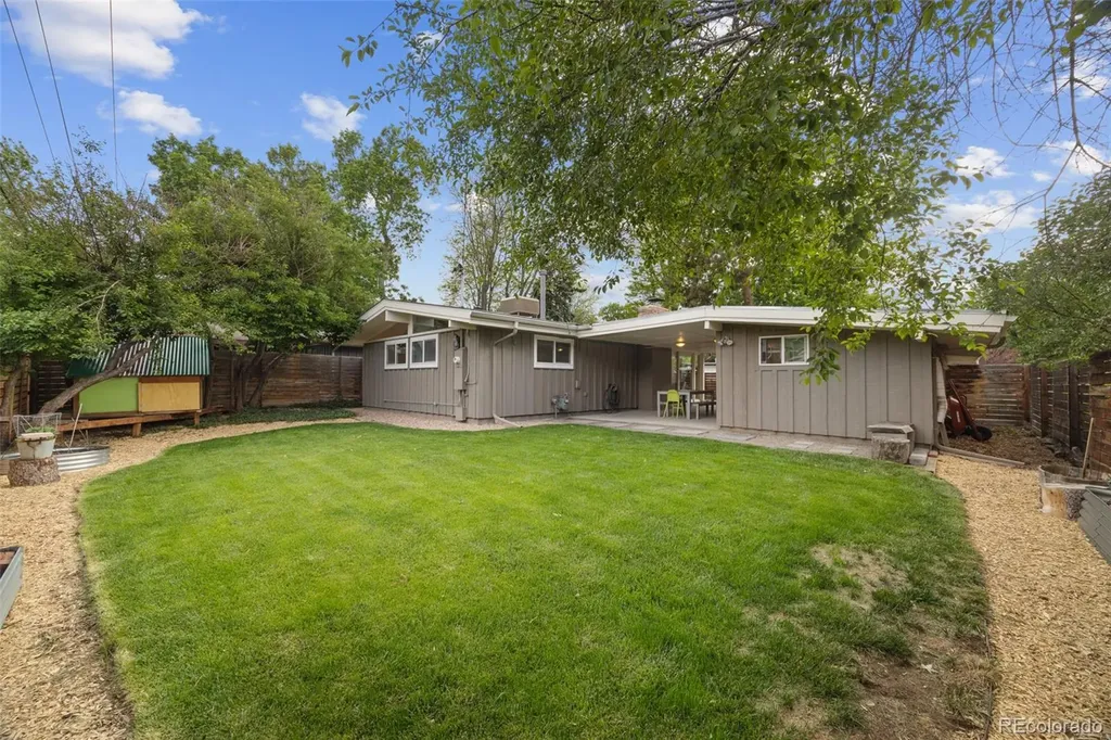 2550 S Newton Street Denver CO 80219