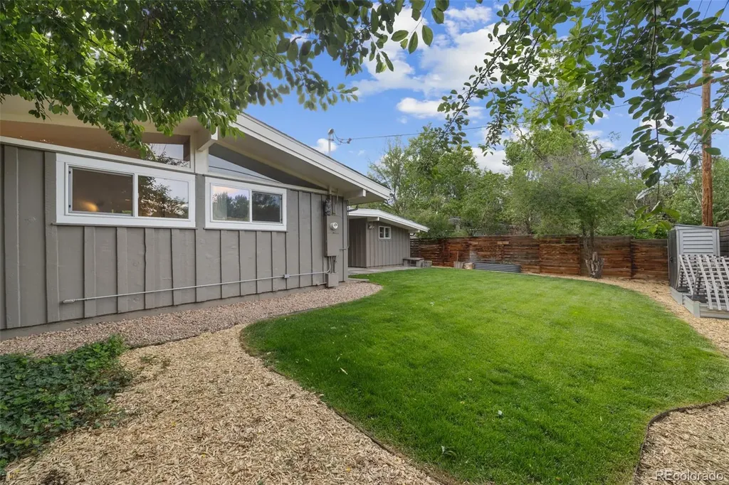 2550 S Newton Street Denver CO 80219
