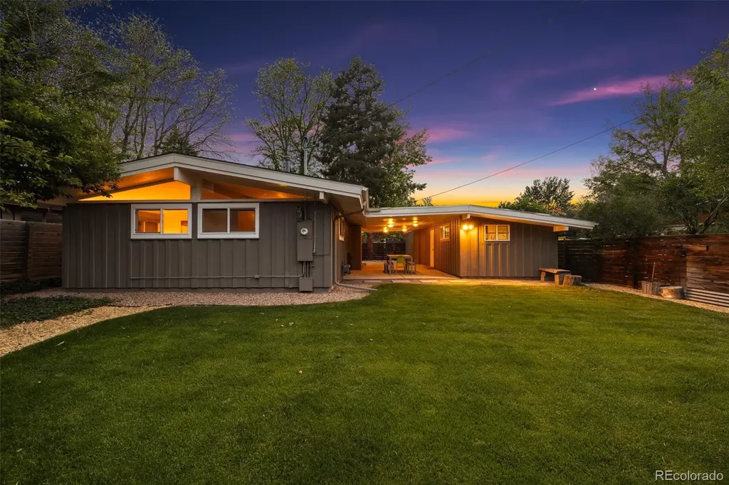 2550 S Newton Street Denver CO 80219