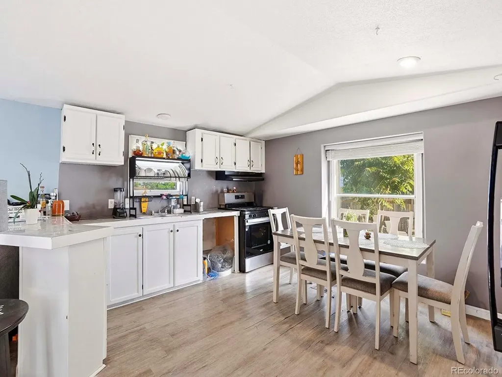 4211 E 100th Avenue Thornton CO 80229