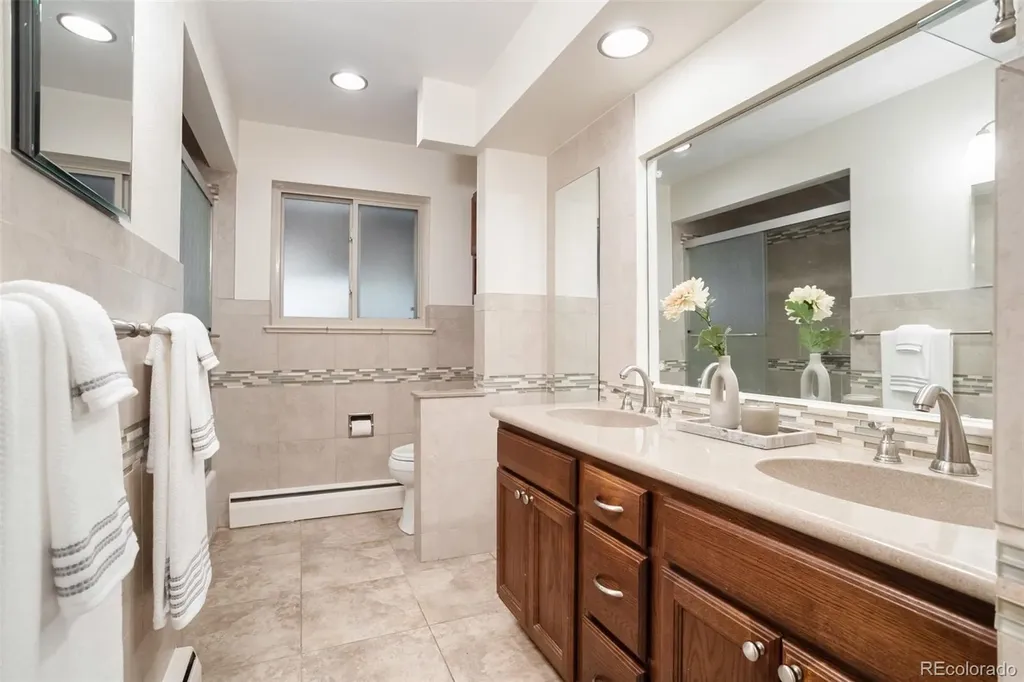 7625 W 25th Avenue Lakewood CO 80214