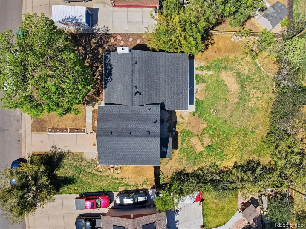 672 Elkhart Street Aurora CO 80011