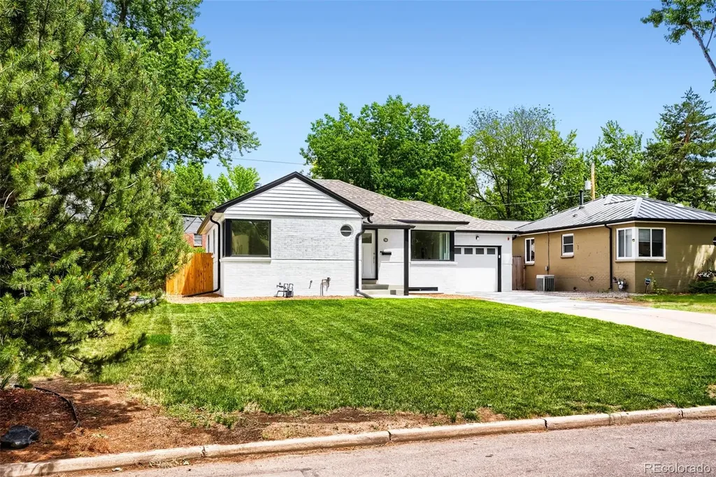 940 Magnolia Street Denver CO 80220