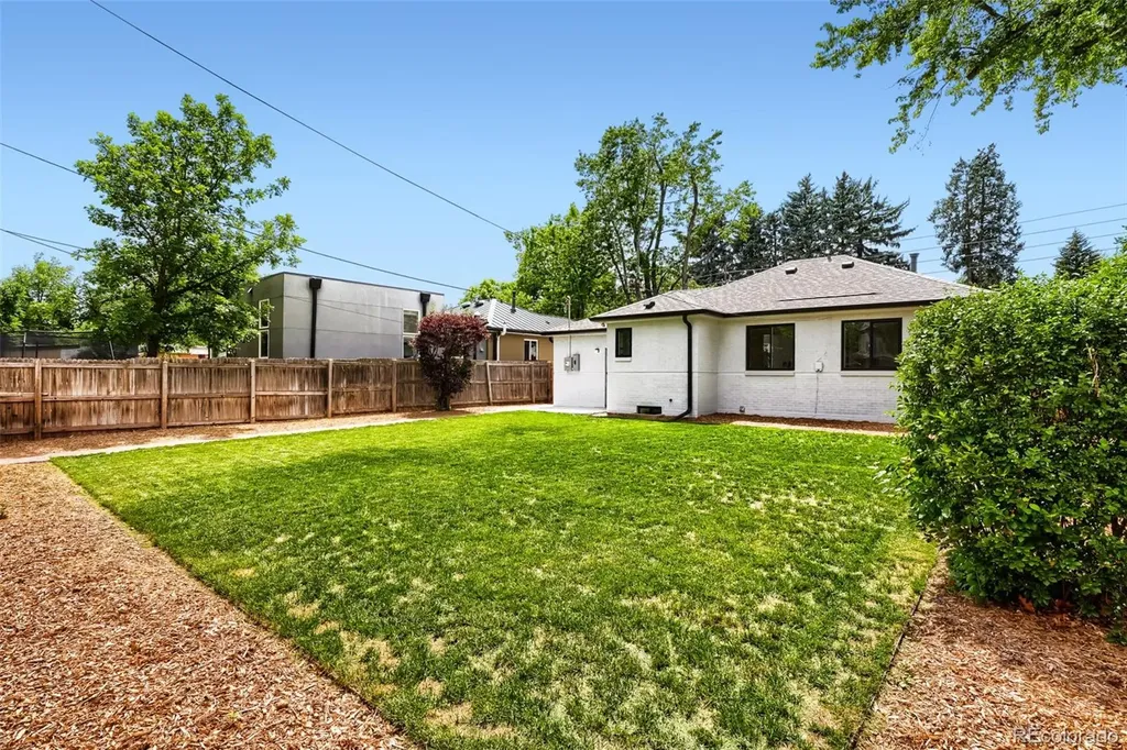 940 Magnolia Street Denver CO 80220