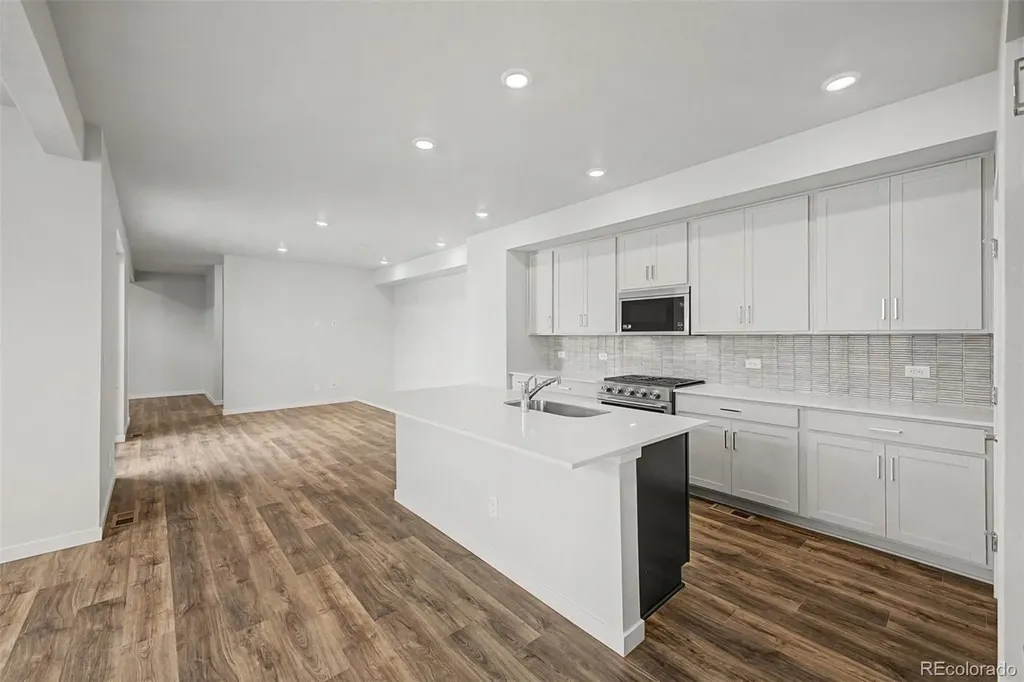 5826 N Orleans Street Aurora CO 80019