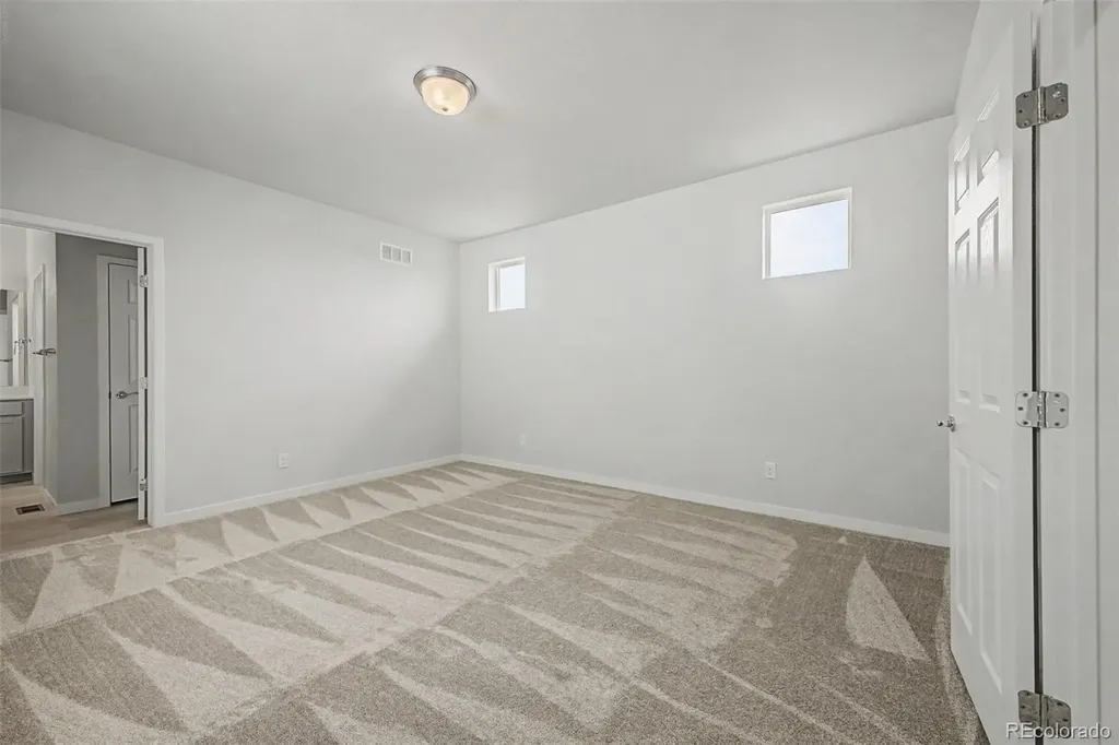 5826 N Orleans Street Aurora CO 80019