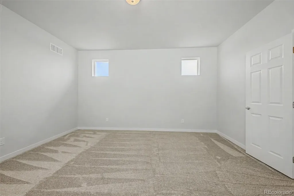 5826 N Orleans Street Aurora CO 80019
