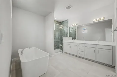 5826 N Orleans Street Aurora CO 80019