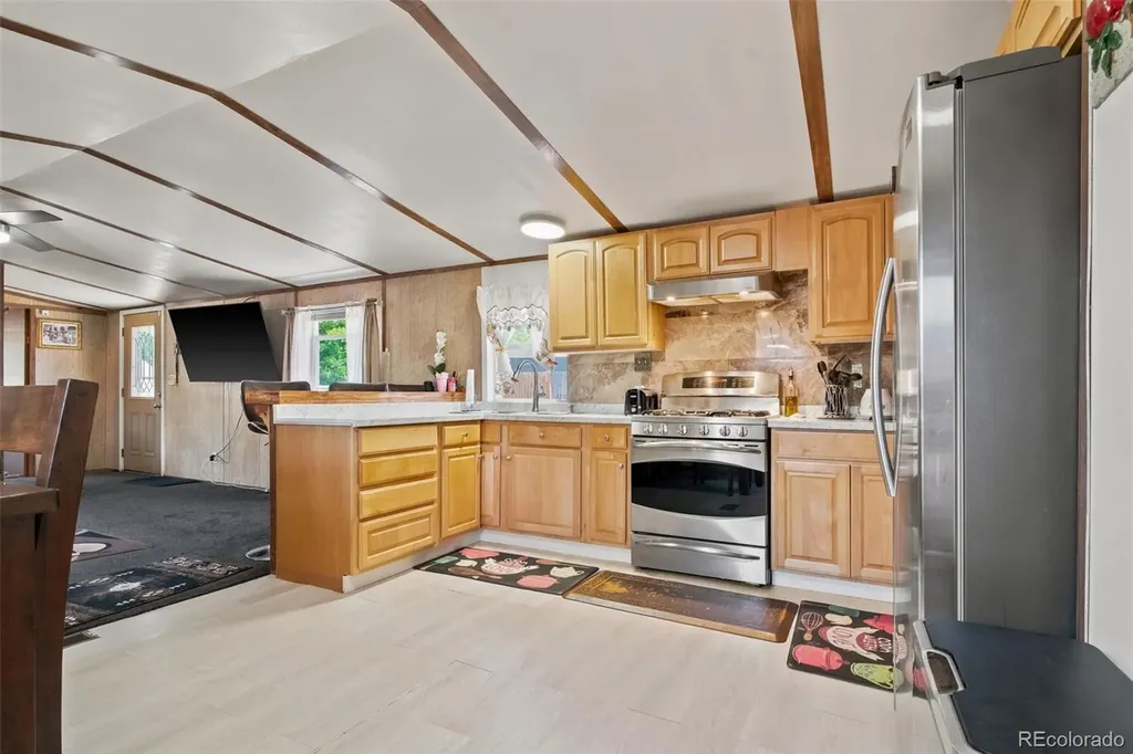 422 Willow Drive Brighton CO 80603